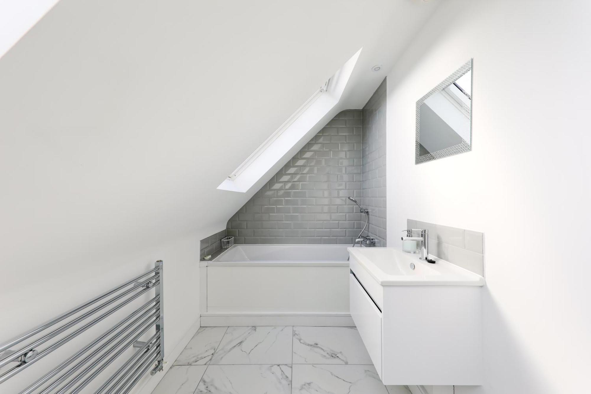 Hythe Townhouse Retreat Vila Exterior foto